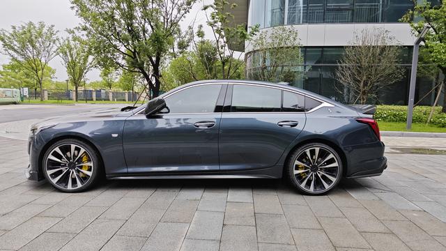 Cadillac C T5 2022 28T Premium – фото 5