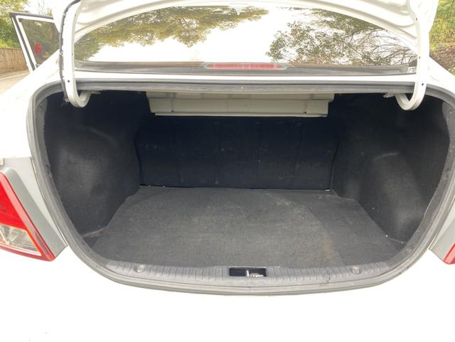 Hyundai Reina 2016 1.4L Auto Fashion GS – фото 12