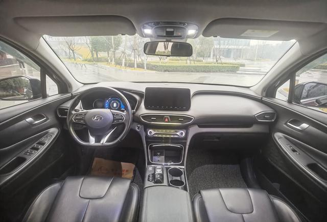 Hyundai Santa Fe Модель 2020 года 380 TGDi GLS автоматическое 2WD Deluxe Edition – фото 13