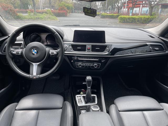 BMW 1 Series 2019 118i M Sport Package – фото 6