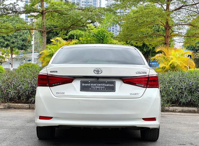Toyota Sienna 2023 Hybrid 2.5L Premium – фото 7