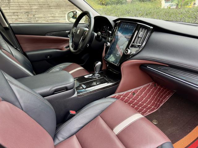 Toyota Sienna 2023 Hybrid 2.5L Premium – фото 12