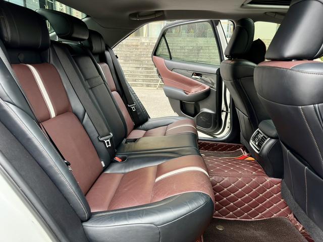 Toyota Sienna 2023 Hybrid 2.5L Premium – фото 14
