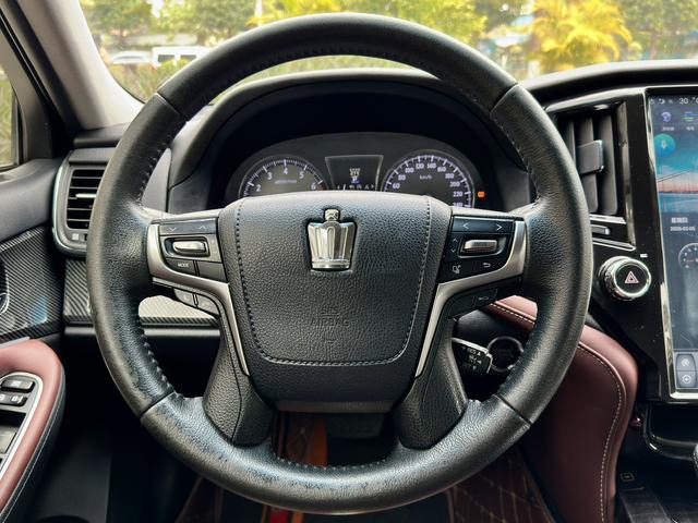Toyota Sienna 2023 Hybrid 2.5L Premium – фото 19