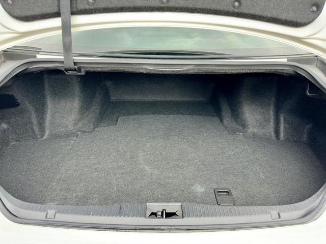 Toyota Sienna 2023 Hybrid 2.5L Premium – фото 24