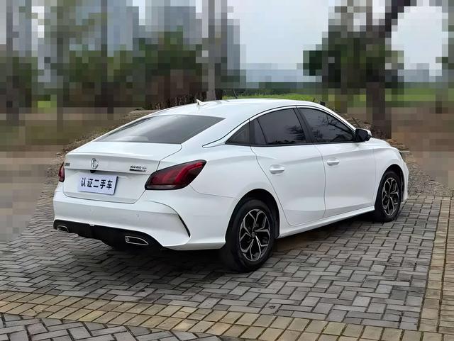 MG5 2023 180DVVT CVT Youth Luxury – фото 6