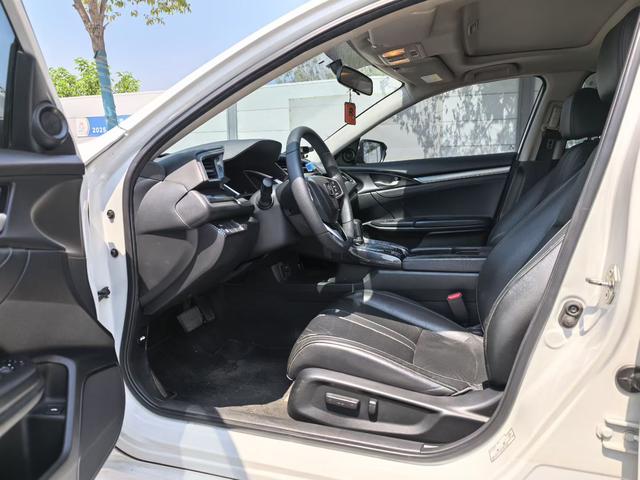 Honda Civic 2016 220TURBO CVT Premium – фото 4