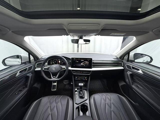 Volkswagen Tiguan L 2021 330 TSI Automatic FWD R-Line Enjoyment – фото 7