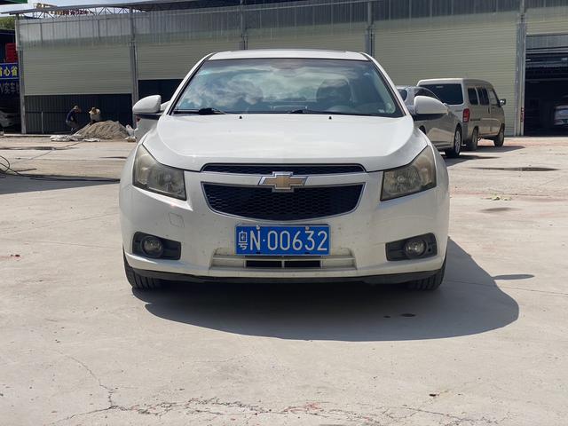 Chevrolet Cruze 2013 1.8L SE AT – фото 2