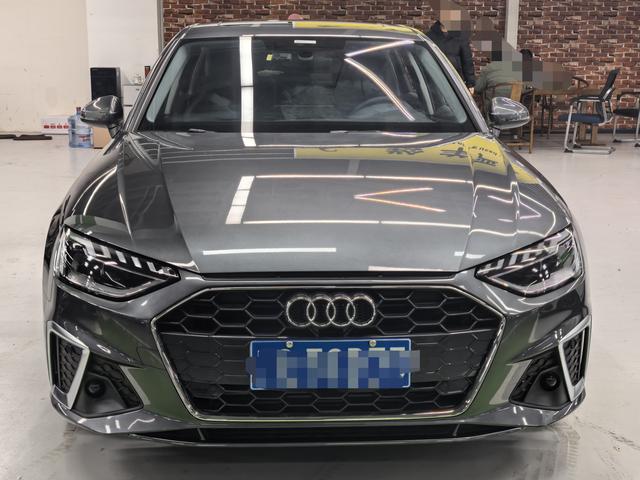 Audi A4L 2022 40 TFSI Luxury Dynamic – фото 2