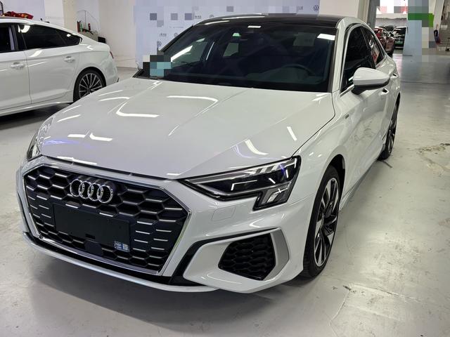 Audi A3 2023 Facelift A3L Limousine 35 TFSI Sport – фото 1