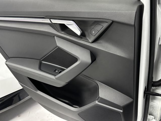 Audi A3 2023 Facelift A3L Limousine 35 TFSI Sport – фото 11