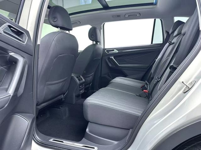 Volkswagen Tiguan L Раздел 2023 330TSI 2WD R-Line Enjoy the version more – фото 8