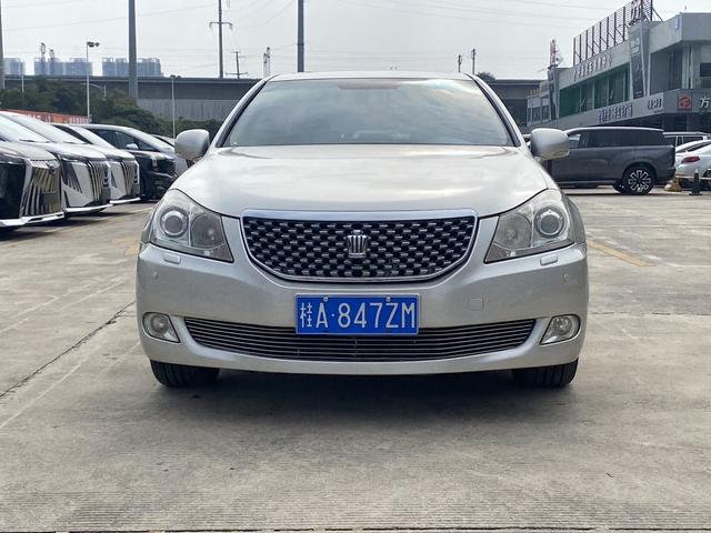 Toyota Crown 2010 модификация 3.0L Royal Saloon Exclusive Edition – фото 2