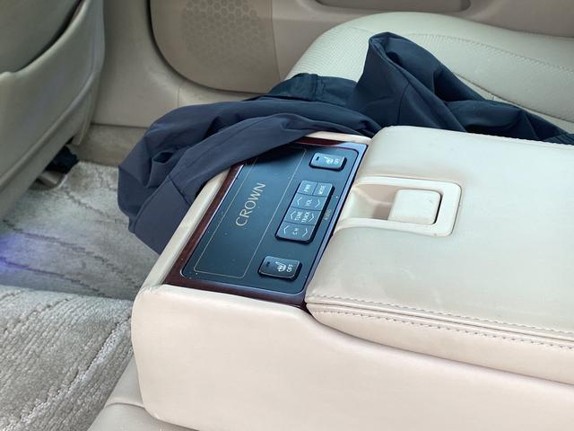 Toyota Crown 2010 модификация 3.0L Royal Saloon Exclusive Edition – фото 10