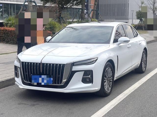 Hongqi H5 2023 1.5T DCT Smart Connect Flag Joy – фото 1