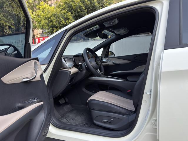 BYD Qin L DM 2024 DM-i 120KM Beyond 2025 Model S mart Driving Edition 420KM Free Edition – фото 7