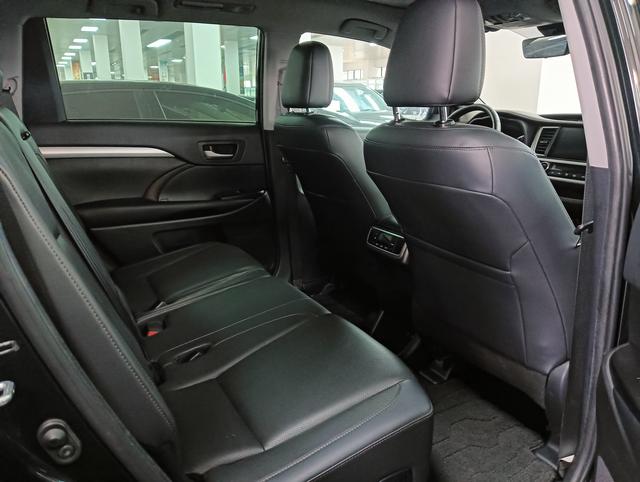Toyota Highlander 2021 2.0T 2WD Luxury 7-Seater – фото 4