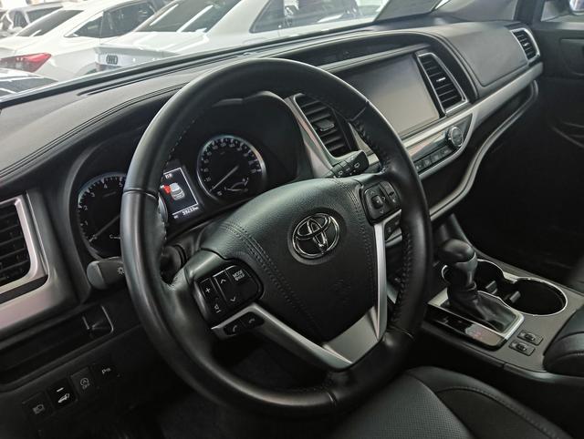 Toyota Highlander 2021 2.0T 2WD Luxury 7-Seater – фото 7