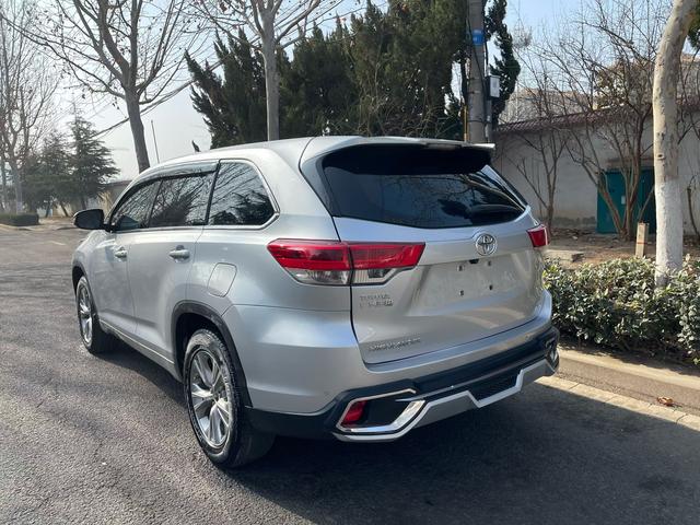 Toyota Highlander Модель 2018 года 2.0T 4WD Elite Edition 7 seat Country VI – фото 4