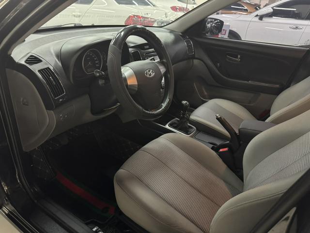 Hyundai Elantra 2015 1.6L Manual Comfort – фото 7