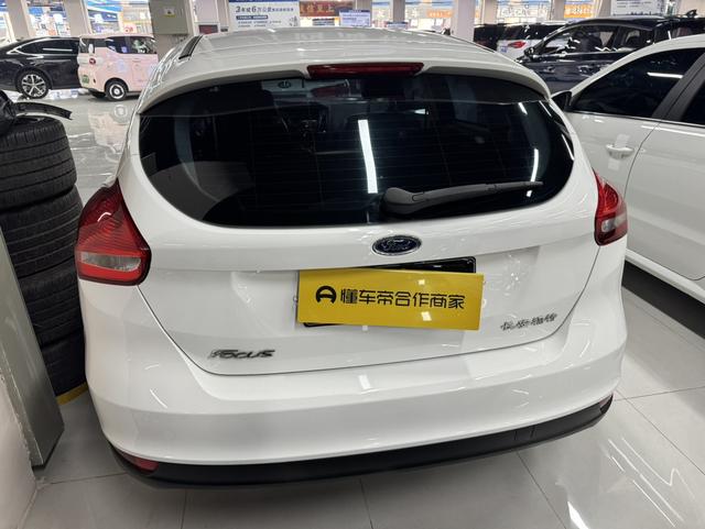 Ford Focus 2017 модификация лян кузов 1.6L автоматическое Com f ort Zhixing Edition – фото 5