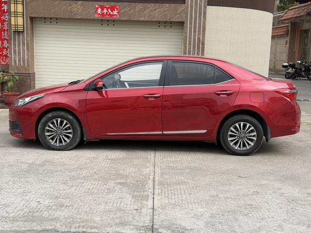 Toyota Corolla 2017 Facelift 1.2T S-CVT GL China V – фото 2