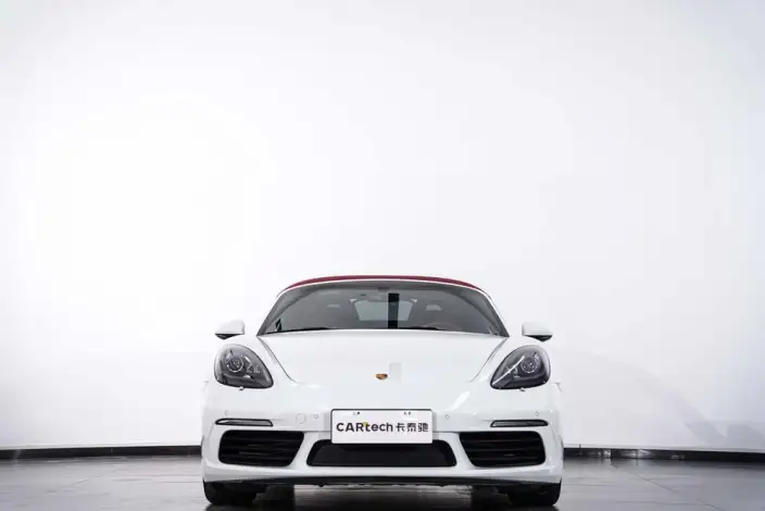 Porsche 718 2023 Model Boxster 2.0T