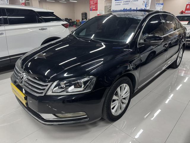 Volkswagen Magotan 2013 модификация 1.8TSI Com f ort – фото 1