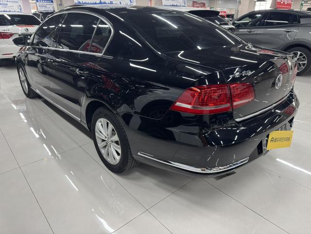 Volkswagen Magotan 2013 модификация 1.8TSI Com f ort – фото 5