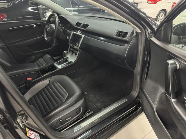 Volkswagen Magotan 2013 модификация 1.8TSI Com f ort – фото 8