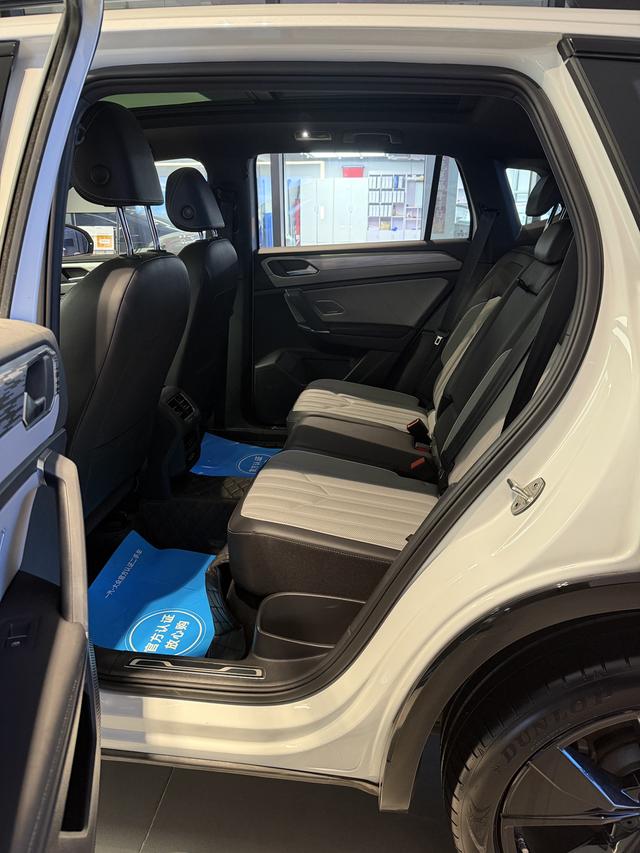 Volkswagen Tayron 2023 380TSI 4WD R-Line Pro Smart Enjoy Edition – фото 6