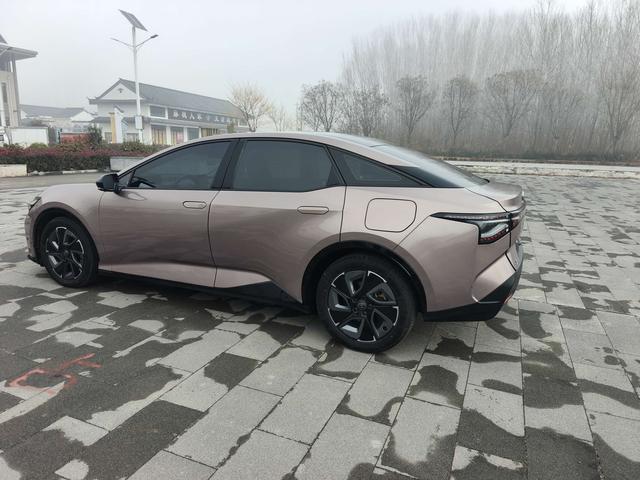 TOYOTA bZ3 Раздел 2023 Long Battery Li f e Pro PRO – фото 14