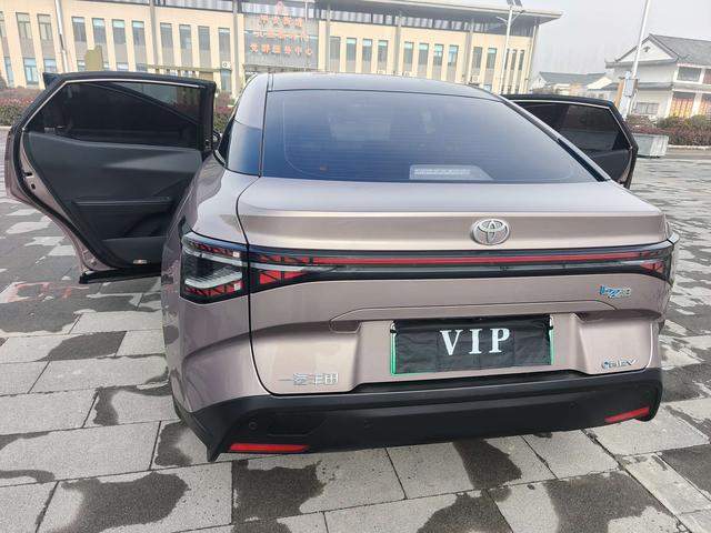 TOYOTA bZ3 Раздел 2023 Long Battery Li f e Pro PRO – фото 30