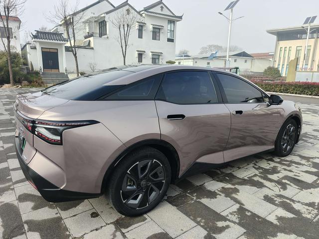 TOYOTA bZ3 Раздел 2023 Long Battery Li f e Pro PRO – фото 32