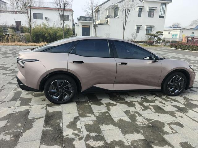 TOYOTA bZ3 Раздел 2023 Long Battery Li f e Pro PRO – фото 33