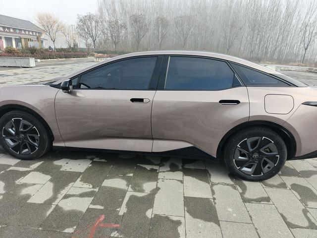 TOYOTA bZ3 Раздел 2023 Long Battery Li f e Pro PRO – фото 37