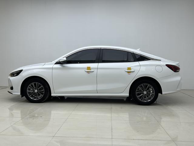 MG5 2025 180DVVT Global First Edition – фото 4