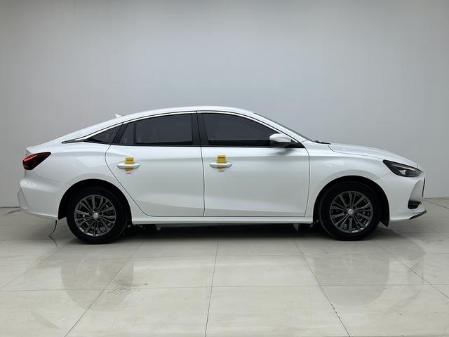 MG5 2025 180DVVT Global First Edition – фото 8
