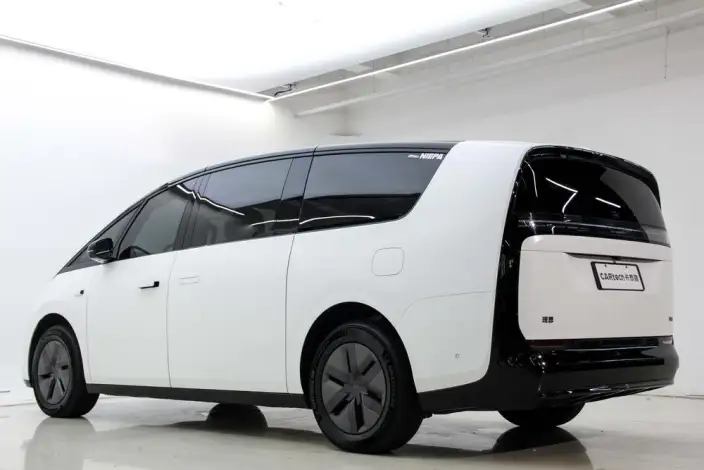 Li Auto MEGA 2024 Model Ultra Edition