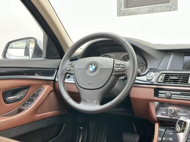 BMW 5 Series 2014 520Li Elegant – фото 16