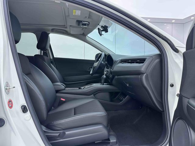 Honda Vezel 2020 1.5L CVT Pioneer – фото 14