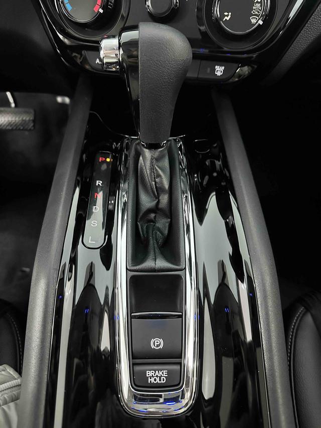 Honda Vezel 2020 1.5L CVT Pioneer – фото 17