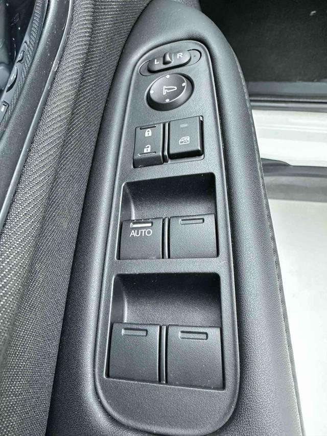 Honda Vezel 2020 1.5L CVT Pioneer – фото 18