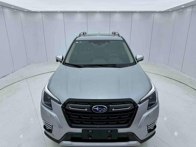 Subaru Forester 2022 2.0i AWD Flagship EyeSight – фото 2