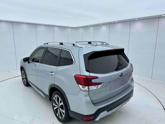 Subaru Forester 2022 2.0i AWD Flagship EyeSight – фото 6