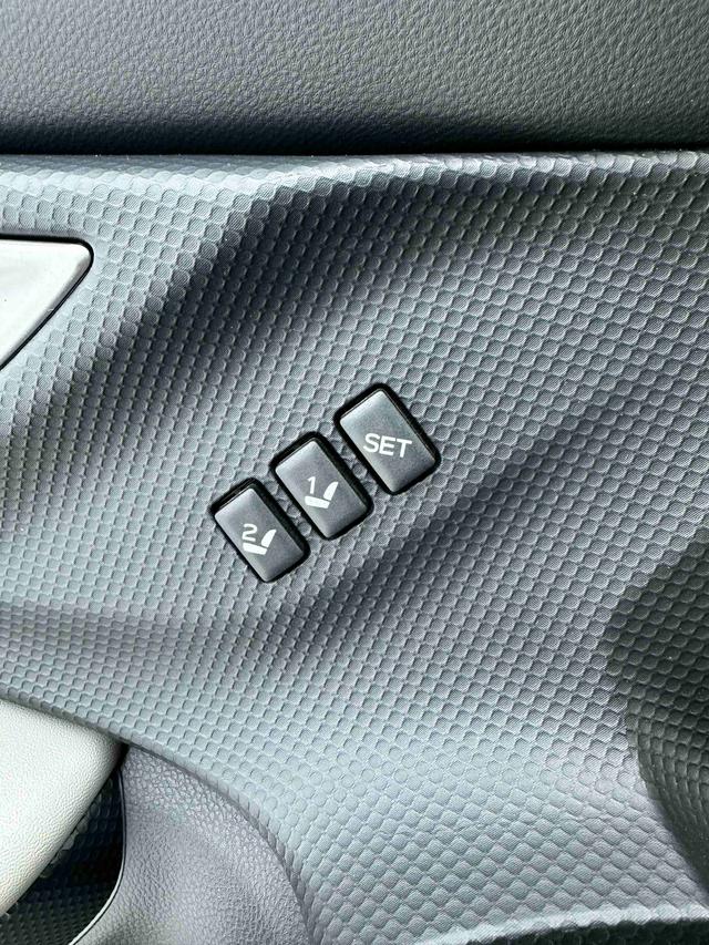 Subaru Forester 2022 2.0i AWD Flagship EyeSight – фото 16