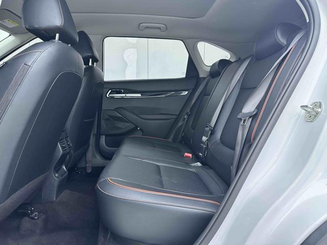 Kia Seltos Раздел 2023 1.5L IVT Deluxe Edition – фото 6