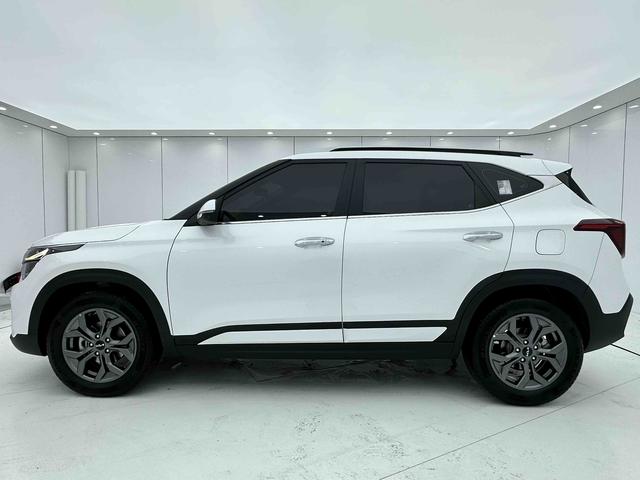 Kia Seltos Раздел 2023 1.5L IVT Deluxe Edition – фото 22