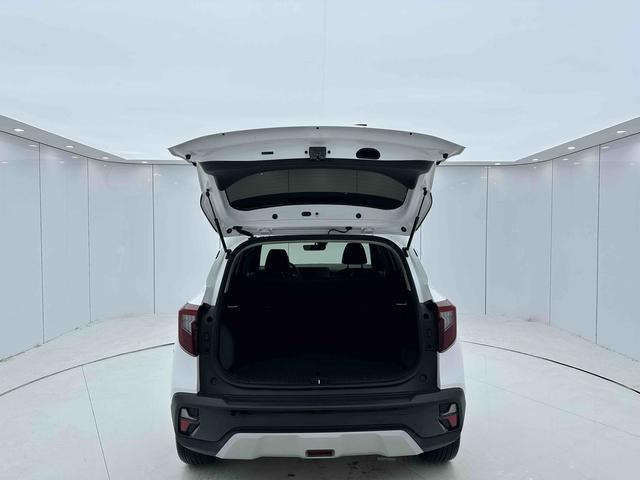 Kia Seltos Раздел 2023 1.5L IVT Deluxe Edition – фото 23